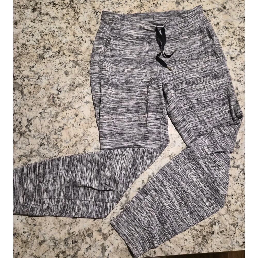 Lulelemon Black And Gray Runner Pant Womens 8 Pocket Drawstring